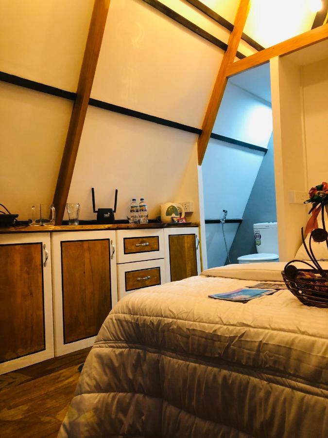 The We2 "Wildwood Elegance Escape" Bed and Breakfast Induruwa Εξωτερικό φωτογραφία