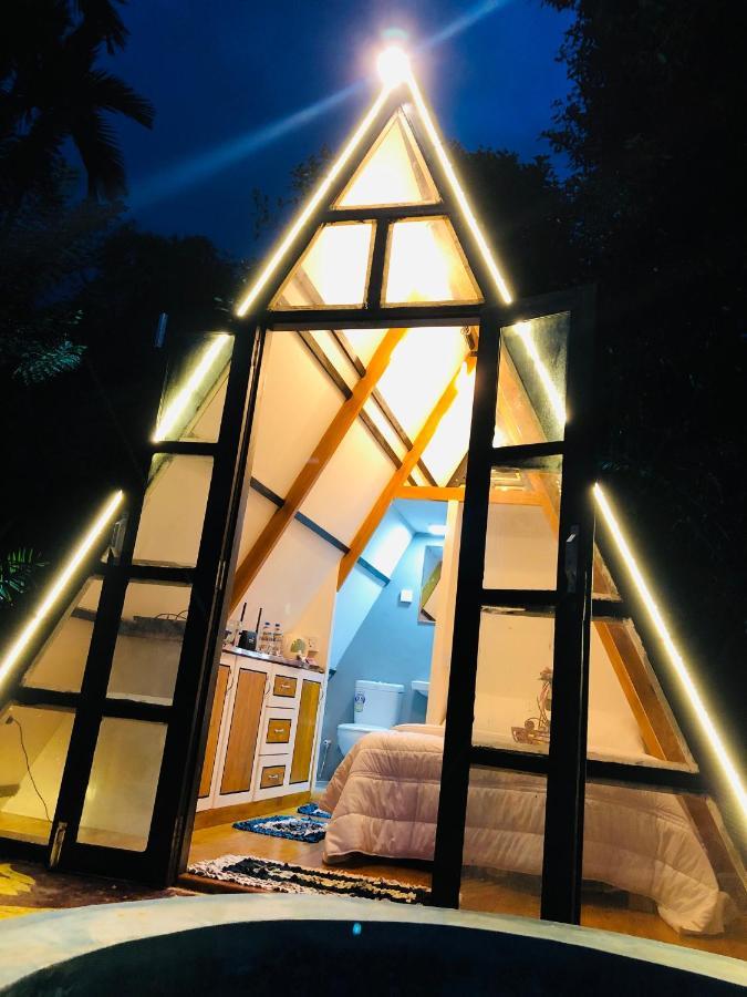 The We2 "Wildwood Elegance Escape" Bed and Breakfast Induruwa Εξωτερικό φωτογραφία
