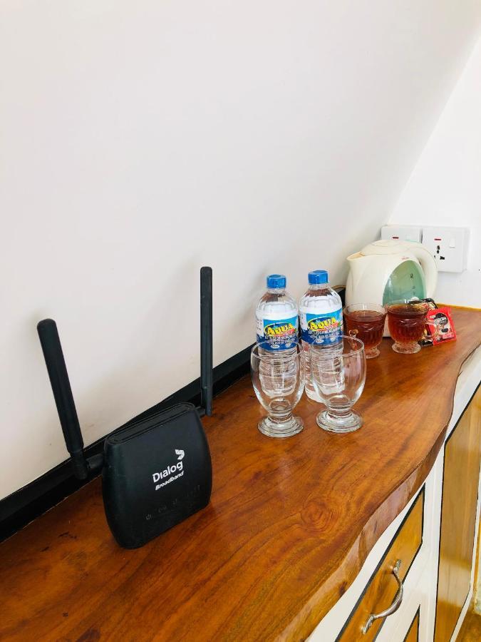 The We2 "Wildwood Elegance Escape" Bed and Breakfast Induruwa Εξωτερικό φωτογραφία
