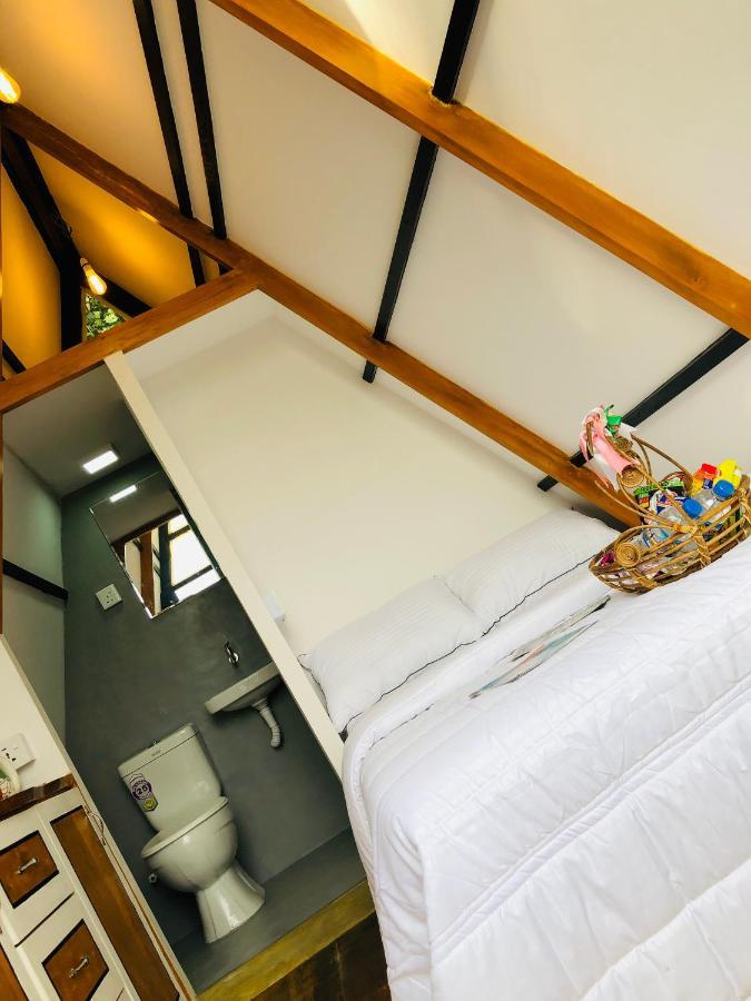 The We2 "Wildwood Elegance Escape" Bed and Breakfast Induruwa Εξωτερικό φωτογραφία